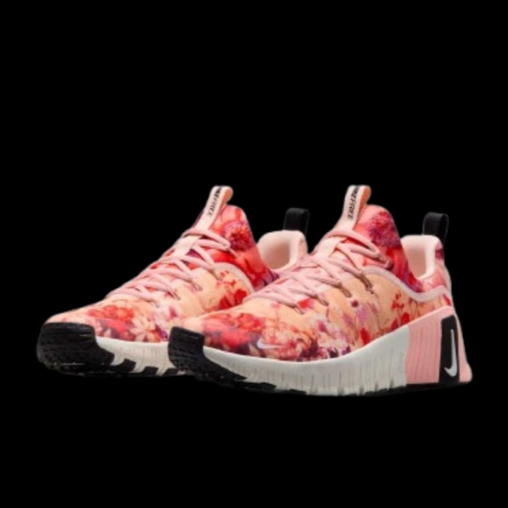 Nike Free Metcon 6 AMP Floral Training Womens Washed Coral Sail Black